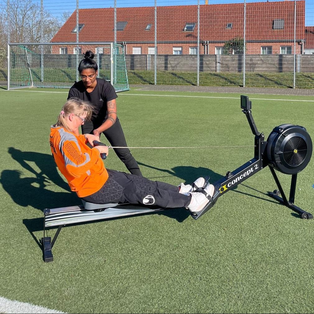 Unverhofft kommt oft – Knowthedrills unterstützt die Hephata Damenmannschaft